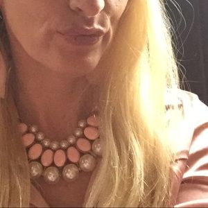 Elegant Pink and Pearl Necklace